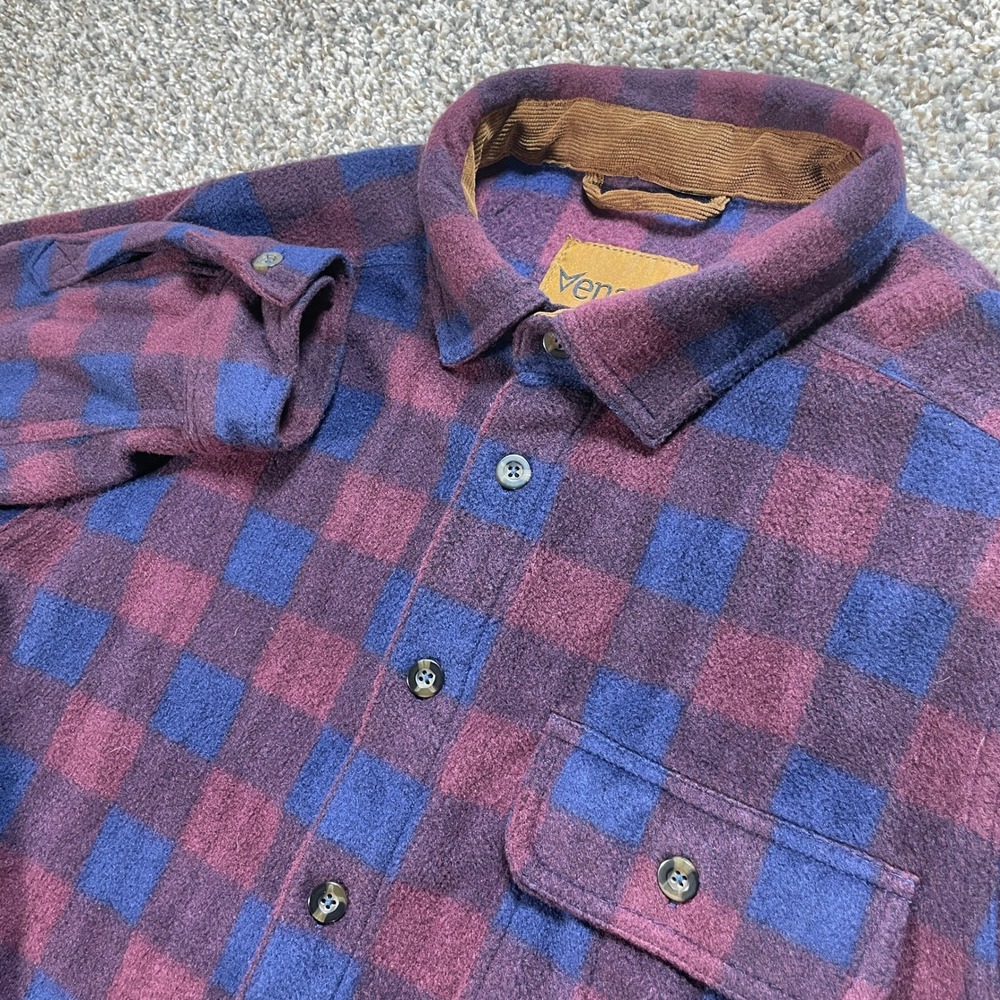 Venado Men's Medium Plaid Fleece Shirt Button Up Buffalo Burgundy Navy Blue